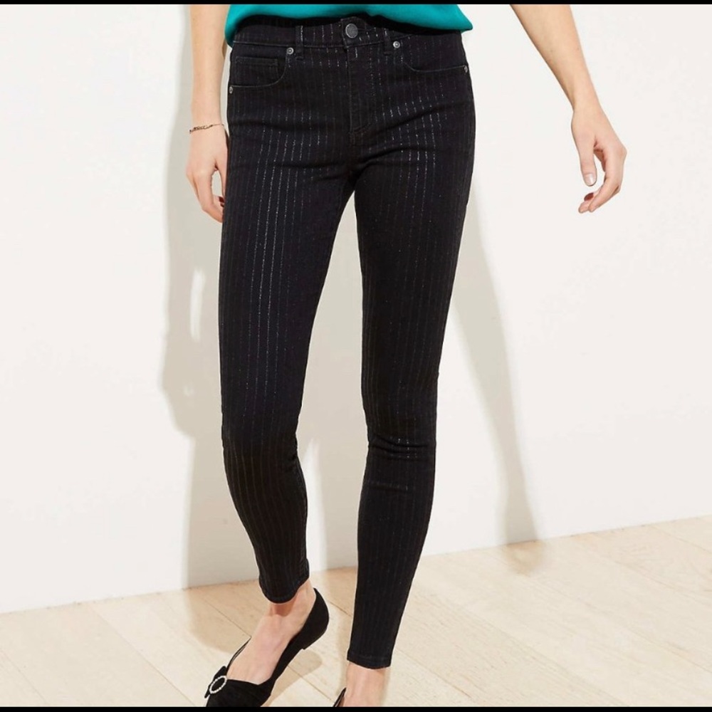 NWT 💫 LOFT Shimmer Pinstripe Skinny Jeans
